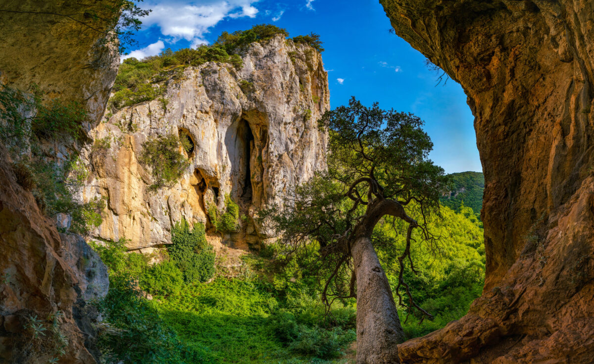 Spileo Agion Theodoron | Avantas